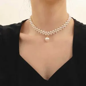 الجديدة ذات الخيوط المتعددة من اللؤلؤNew multi-strand pearl necklace