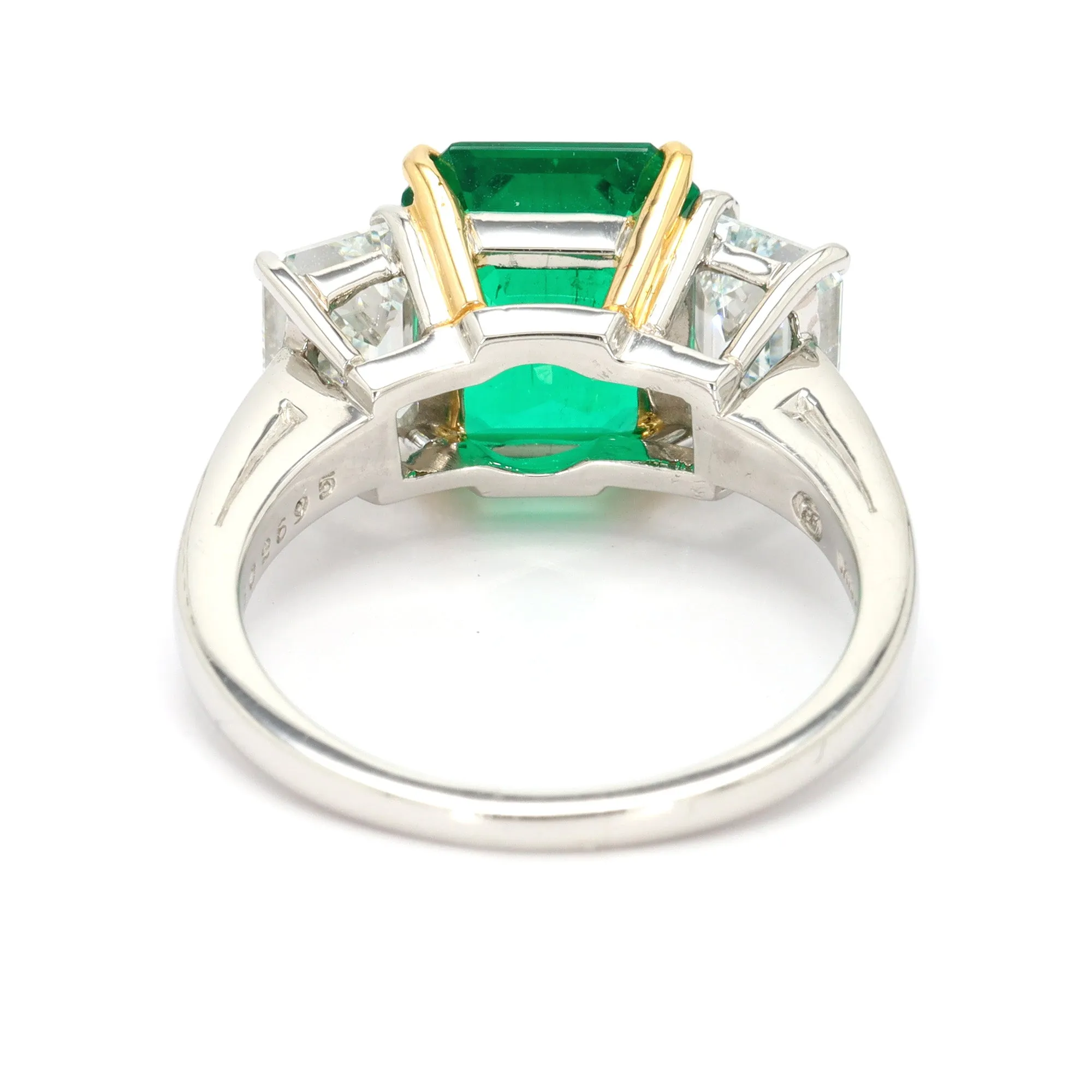 Colombian Emerald and Diamond Ring