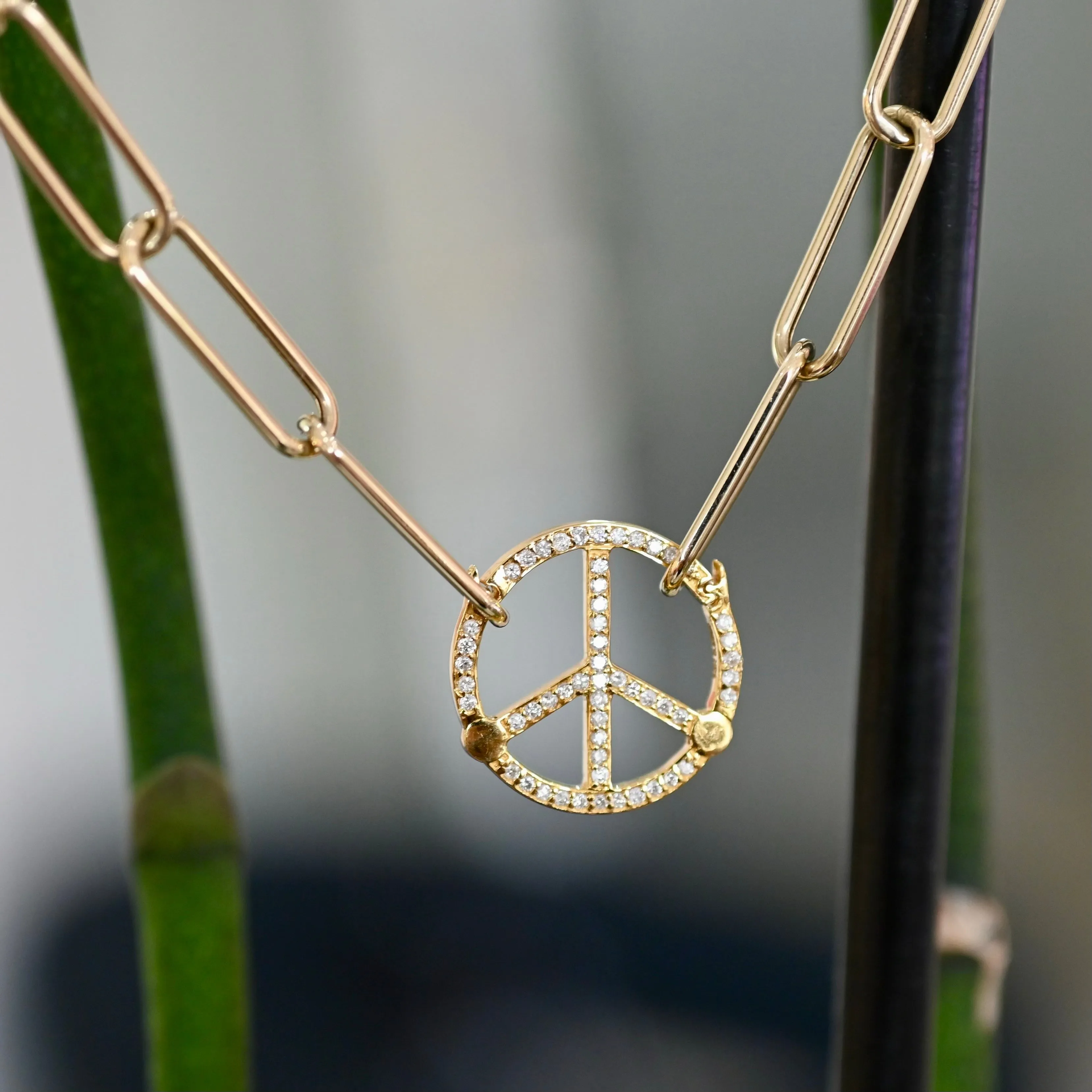 Diamond Peace Sign Connector