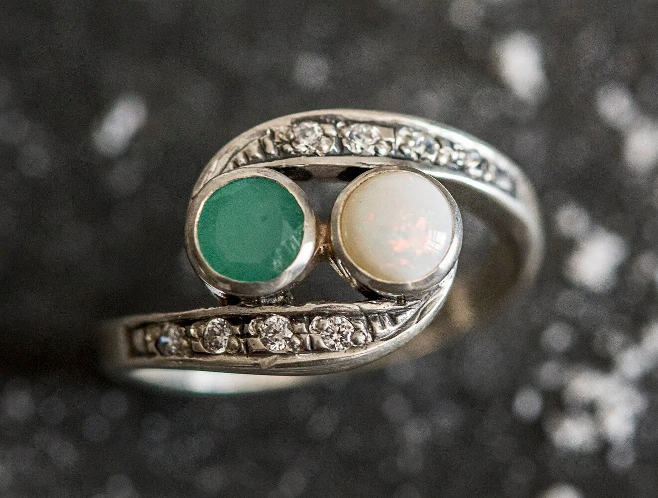 Emerald Bypass Ring - Two Stone Ring - Opal Vintage Ring