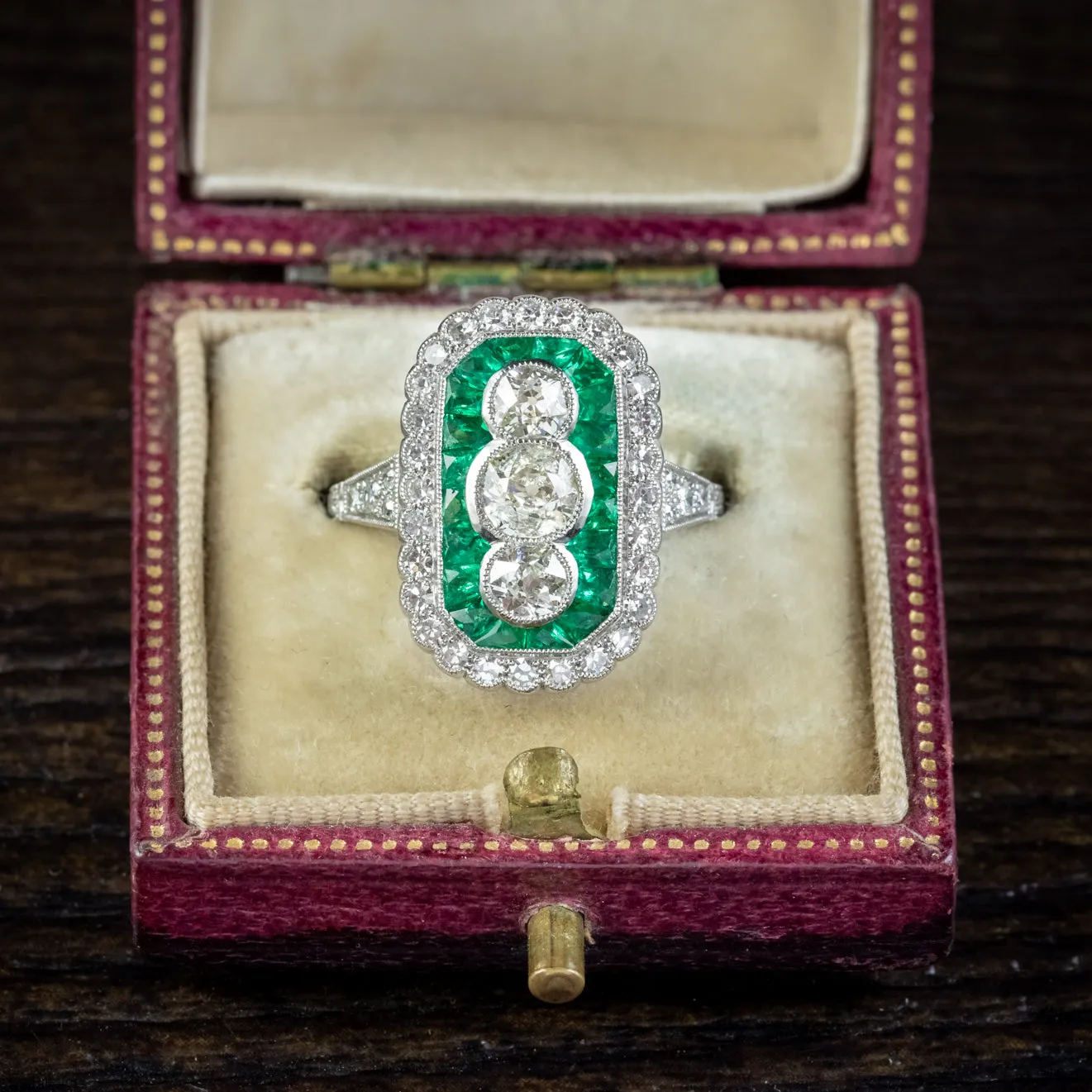 Emerald Diamond Cluster Ring Platinum 2ct of Diamond 1.25ct of Emerald