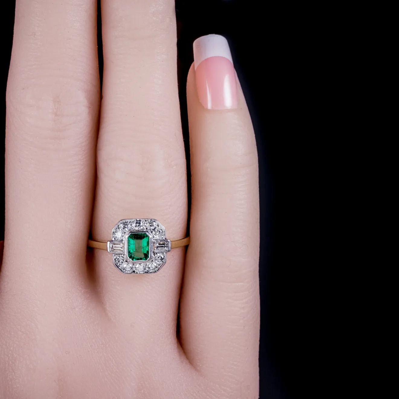 Emerald Diamond Engagement Ring 18Ct Gold