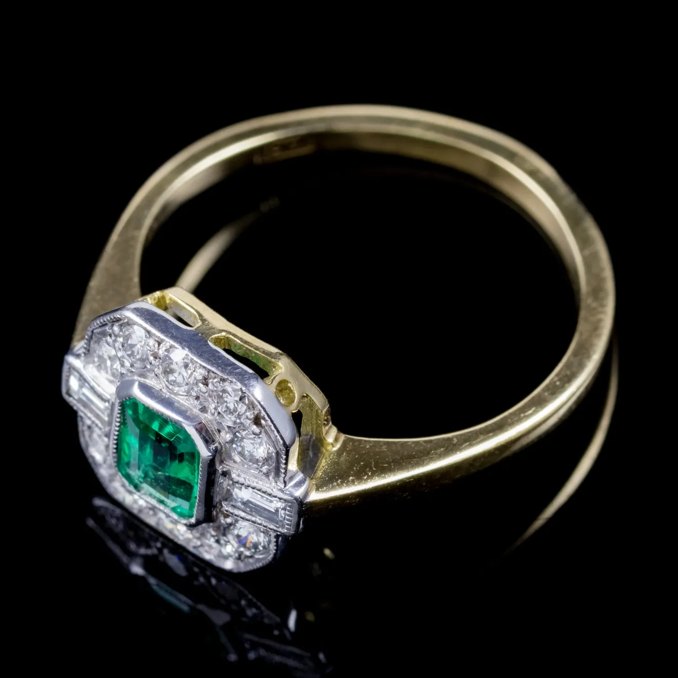 Emerald Diamond Engagement Ring 18Ct Gold