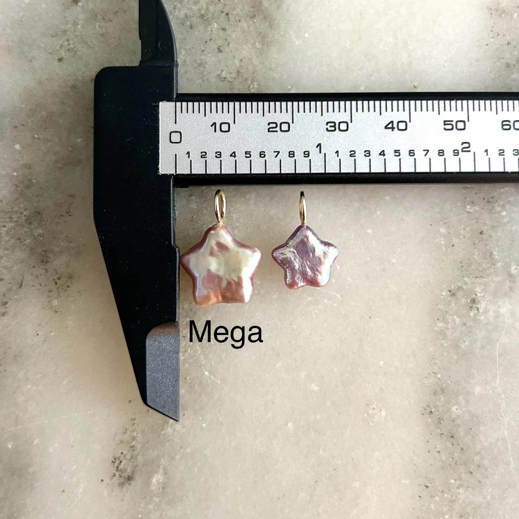 Lucky Star Pearl Charm: Silvery Gray