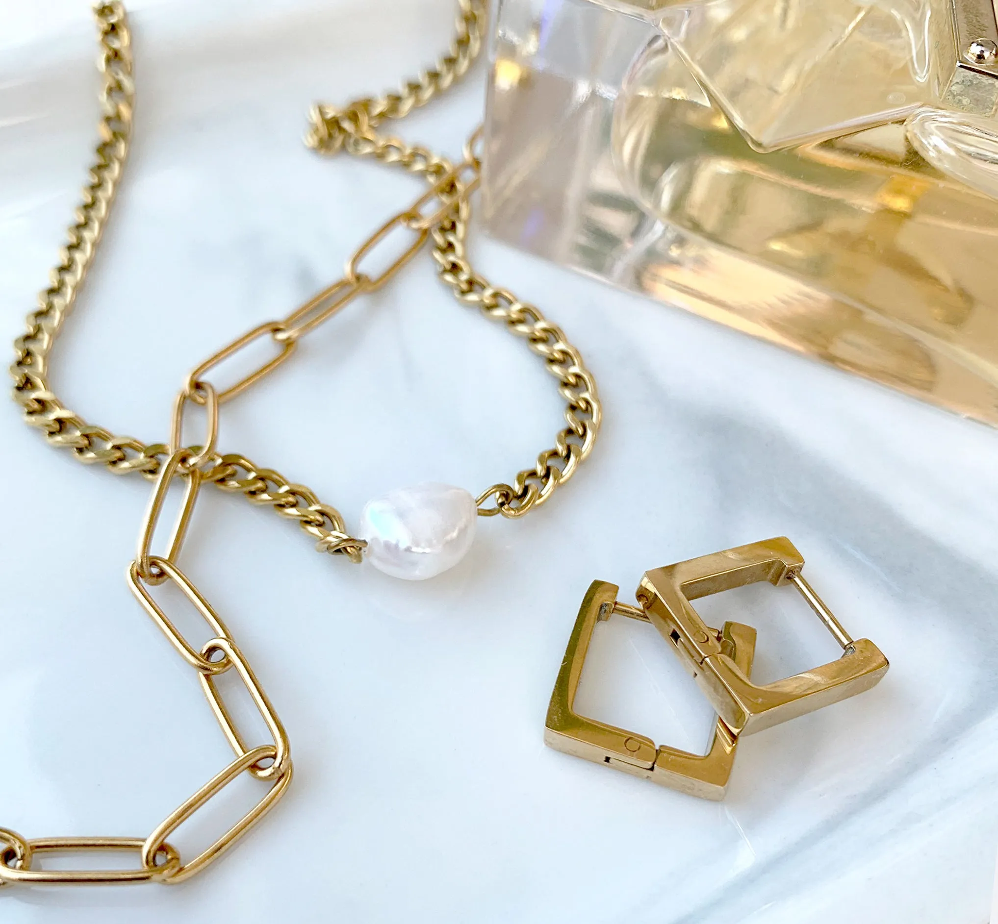 RICKY GOLD PAPERCLIP CHAIN NECKLACE